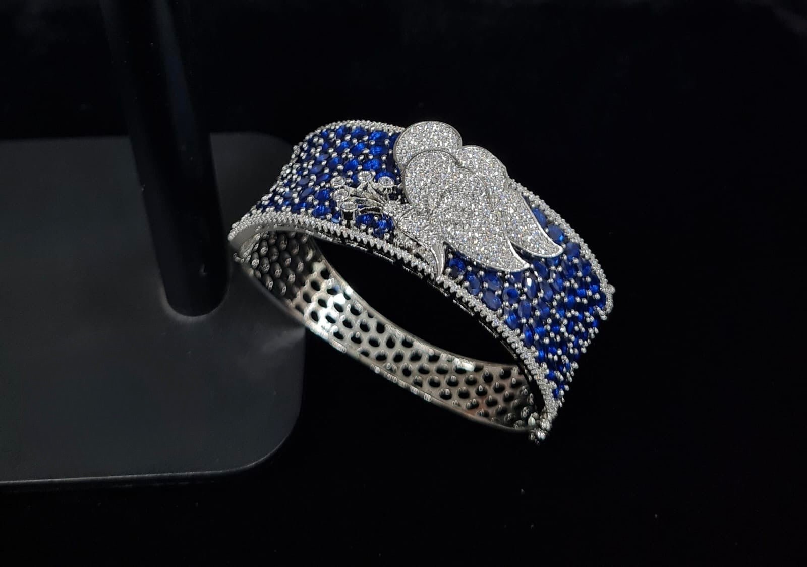 Celestia Petal Cuff 08251 - KRISHNA'S SWETA JEWELLERY