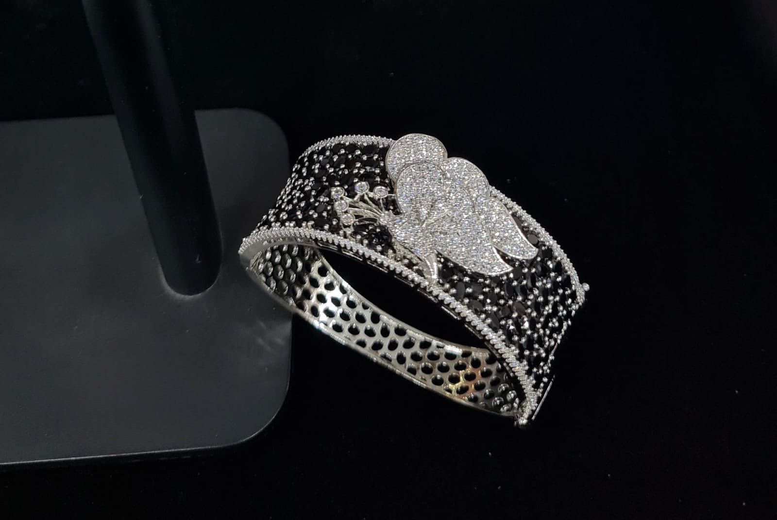 Celestia Petal Cuff 08251 - KRISHNA'S SWETA JEWELLERY