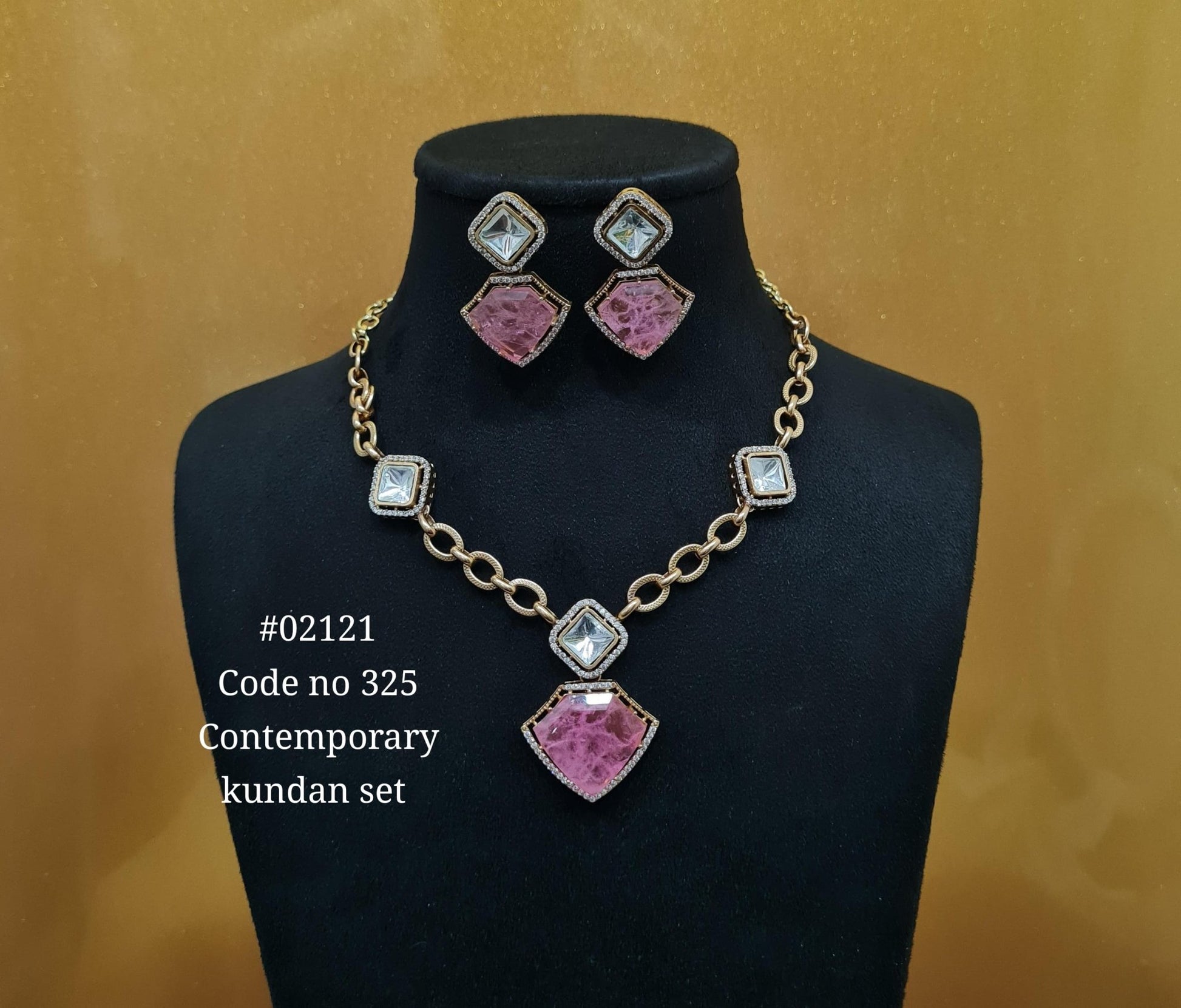 Chain pendant set 02121 - KRISHNA'S SWETA JEWELLERY