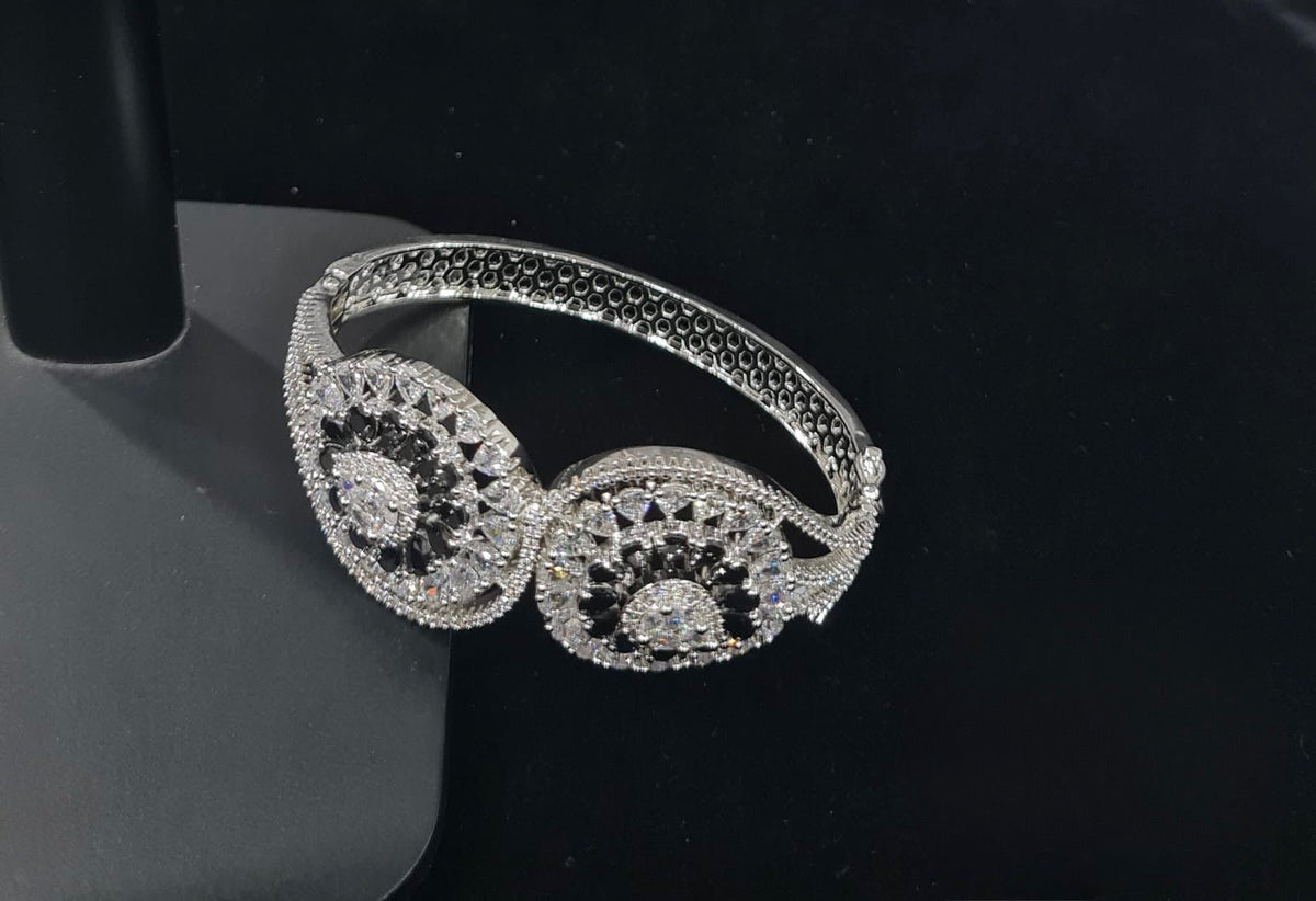 Cz Bracelet 06592 - KRISHNA'S SWETA JEWELLERY
