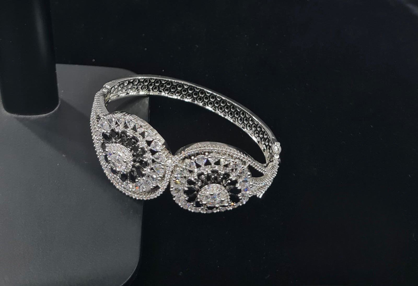 Cz Bracelet 06592 - KRISHNA'S SWETA JEWELLERY