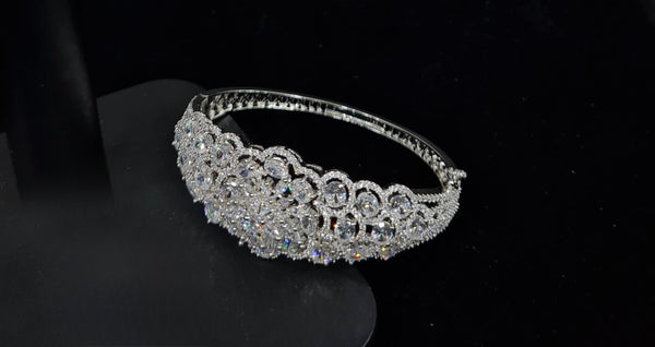 Cz Bracelet 08233 - KRISHNA'S SWETA JEWELLERY