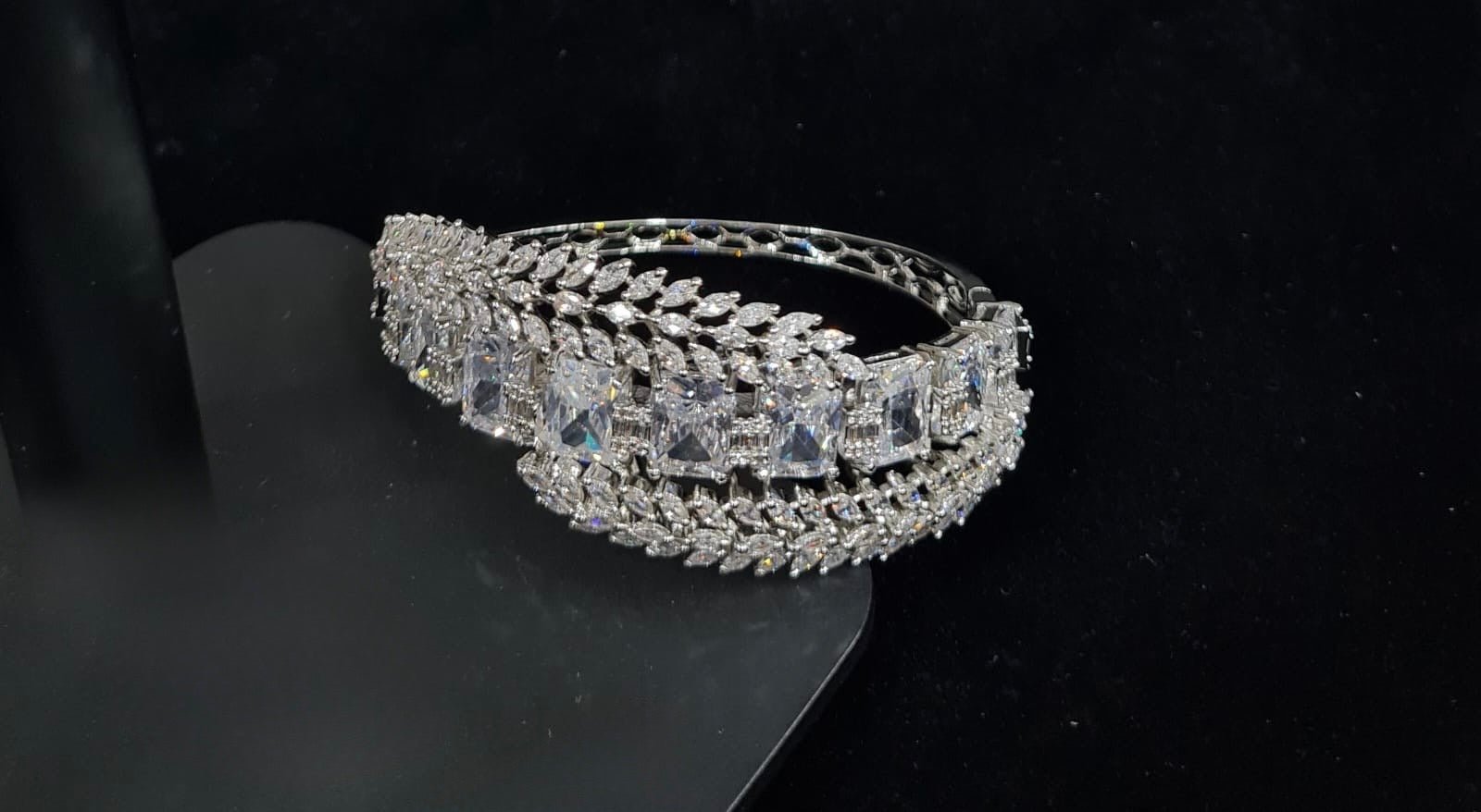 Cz Bracelet 08240 - KRISHNA'S SWETA JEWELLERY