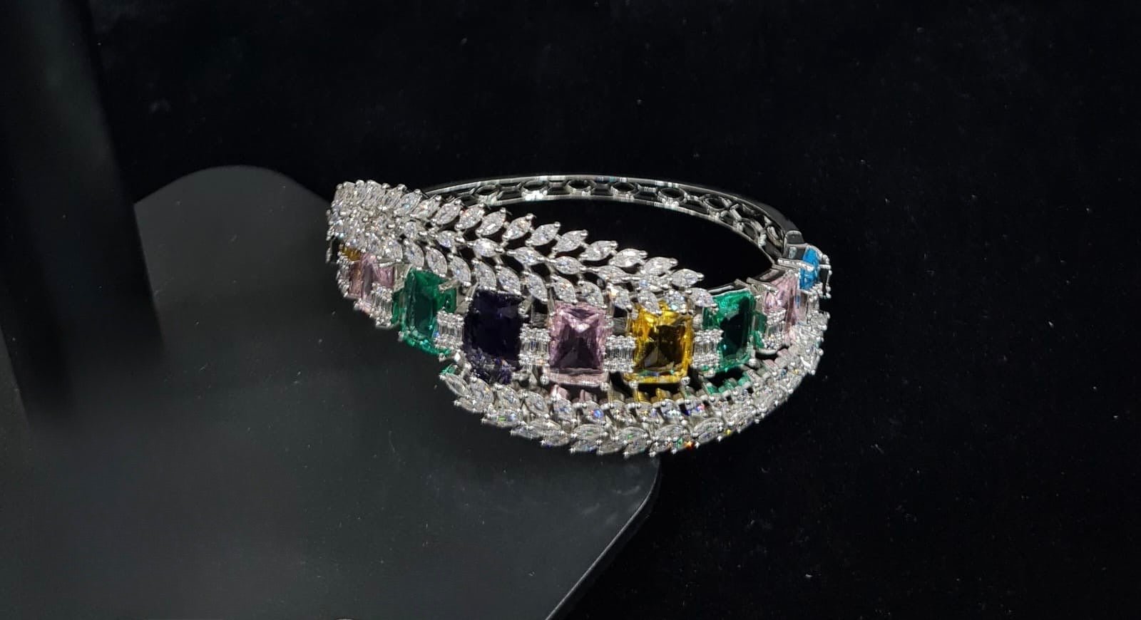 Cz Bracelet 08240 - KRISHNA'S SWETA JEWELLERY