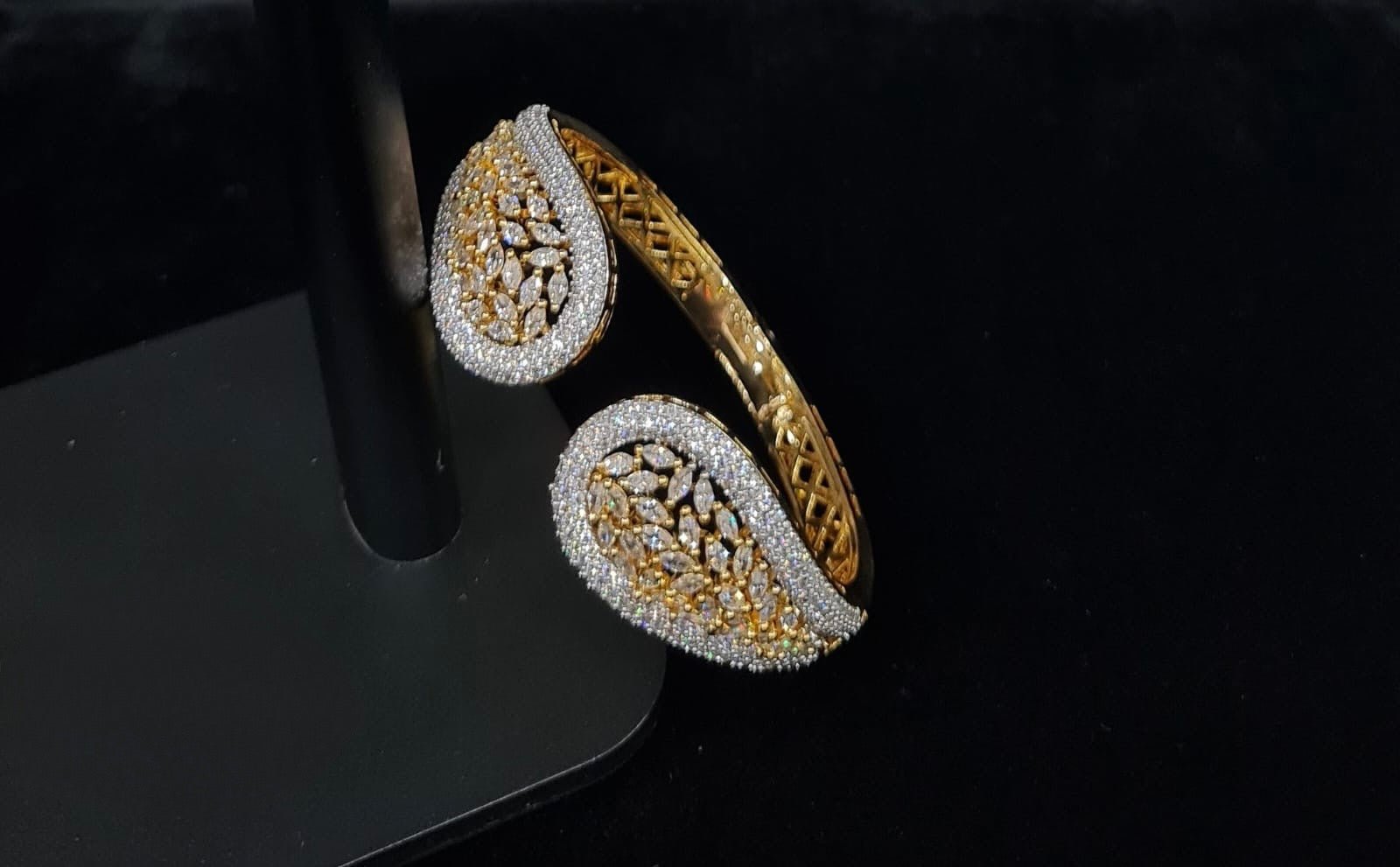 Cz Bracelet 08254 - KRISHNA'S SWETA JEWELLERY