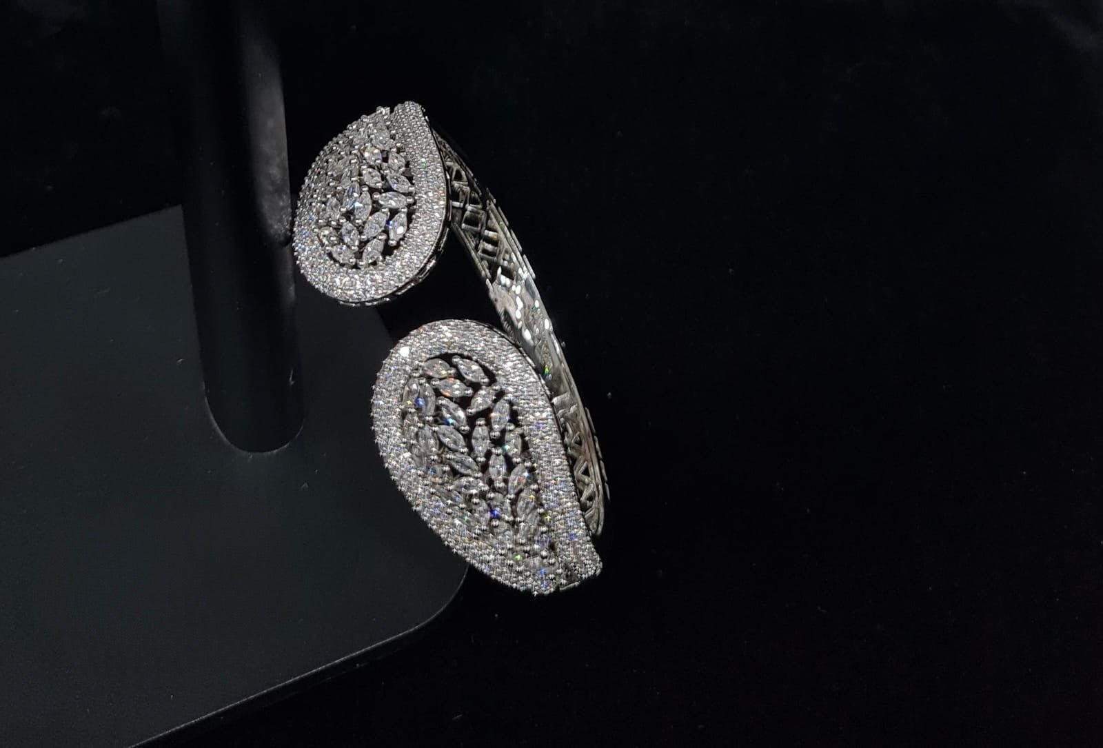 Cz Bracelet 08254 - KRISHNA'S SWETA JEWELLERY