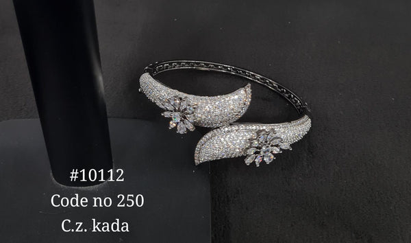 Cz Kada 10112 - KRISHNA'S SWETA JEWELLERY