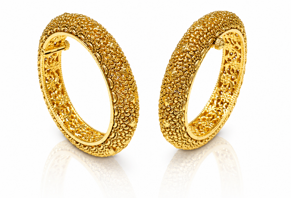 Antique bangles 01724