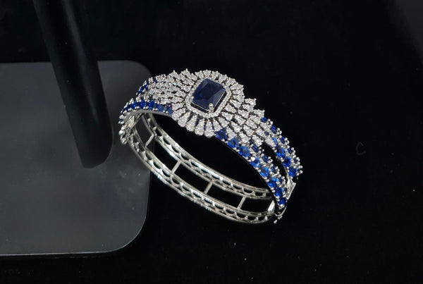 Royal Radiance Cuff 08246