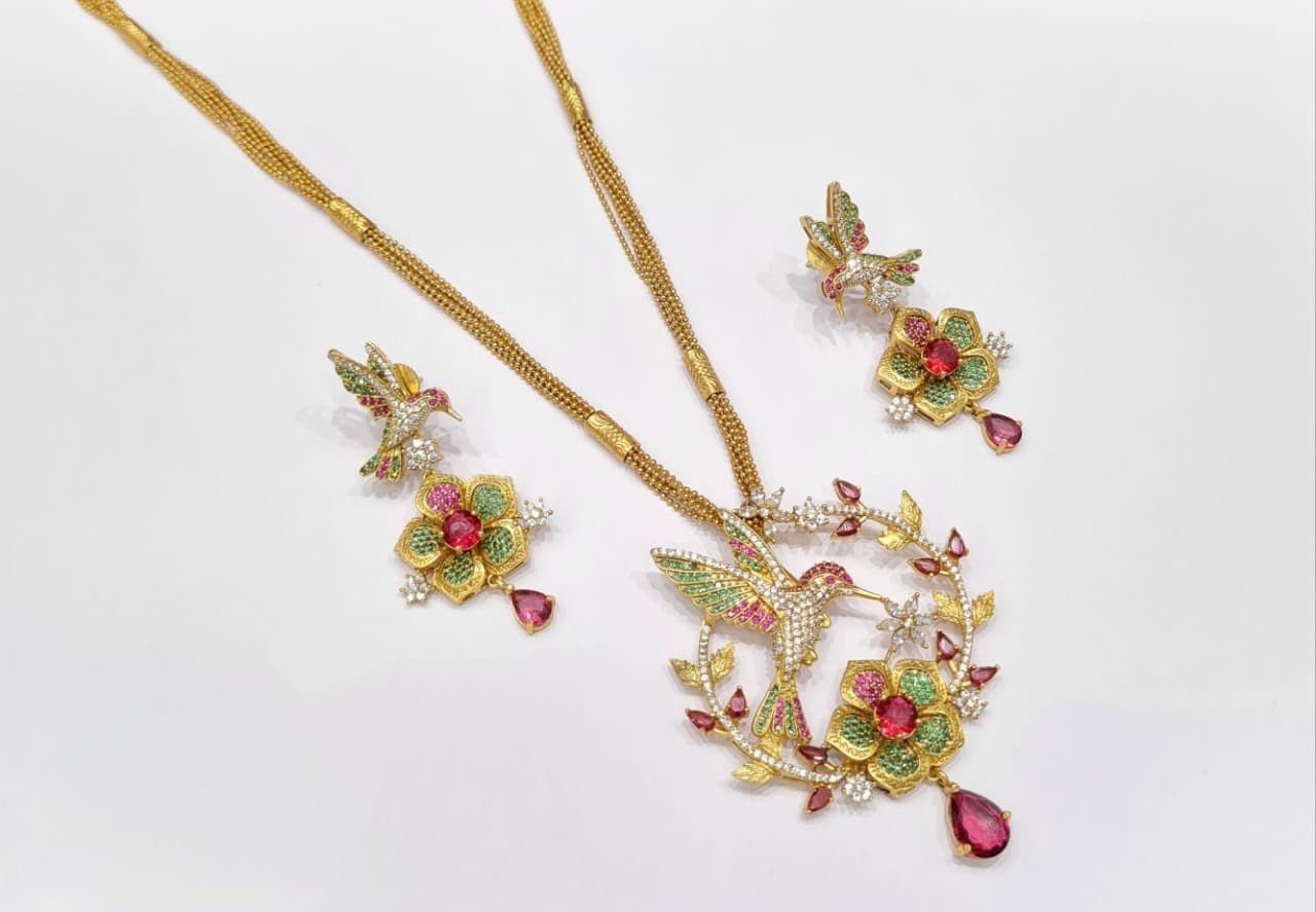 Golden Bloom Pendant 11001 - KRISHNA'S SWETA JEWELLERY