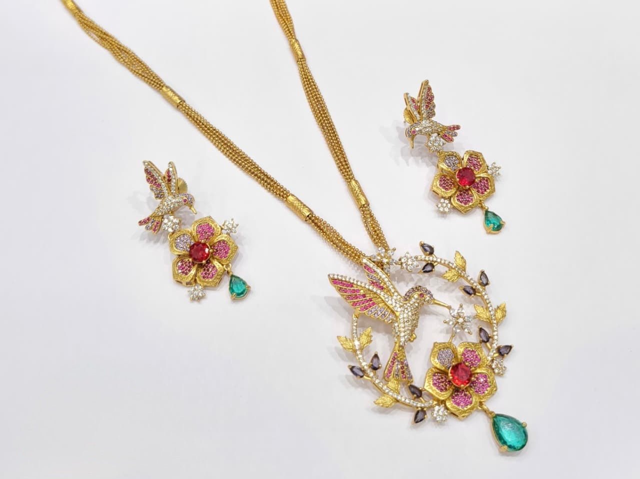 Golden Bloom Pendant 11001 - KRISHNA'S SWETA JEWELLERY