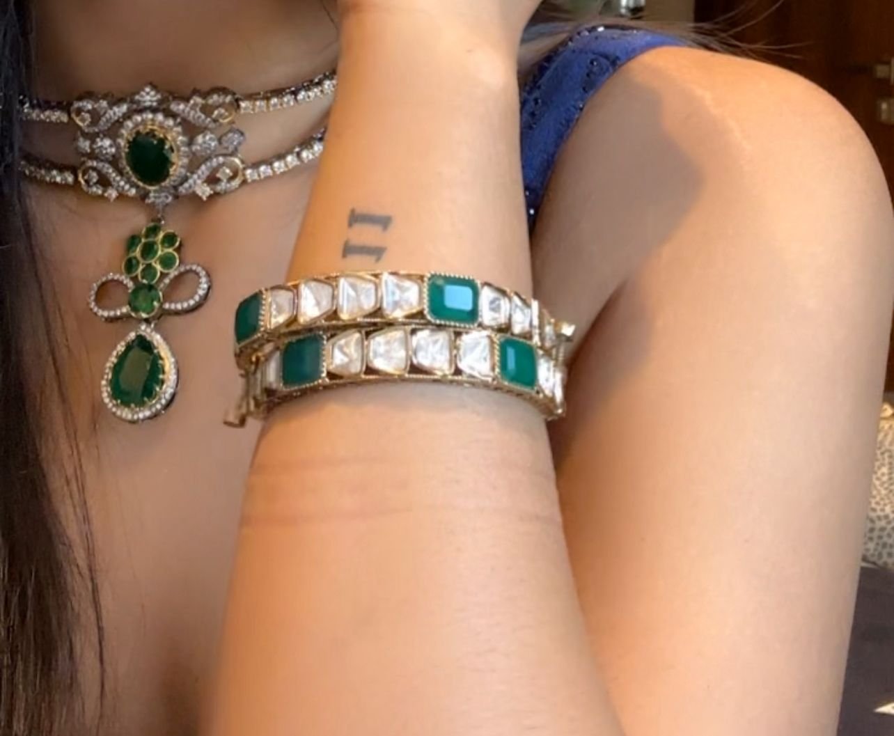 Kundan Bangles 04739 - KRISHNA'S SWETA JEWELLERY