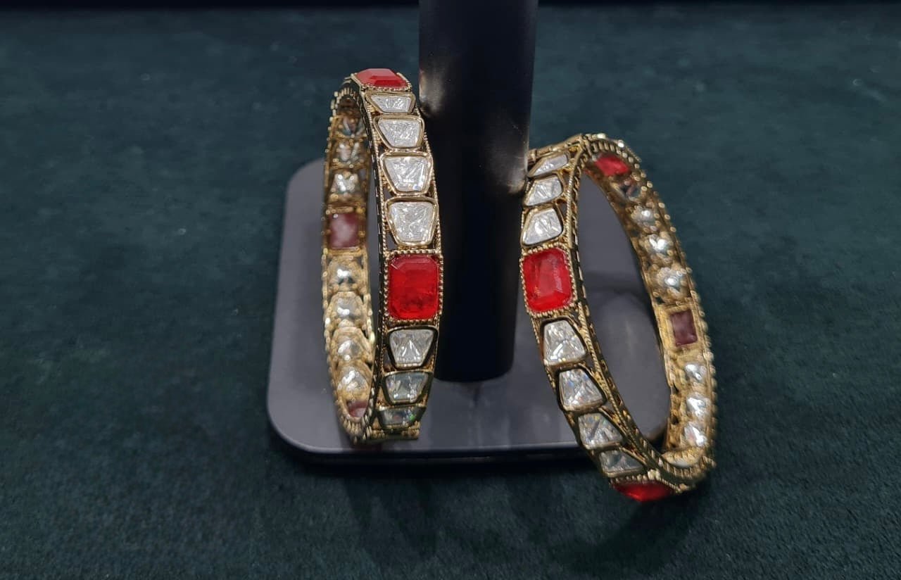 Kundan Bangles 04739 - KRISHNA'S SWETA JEWELLERY