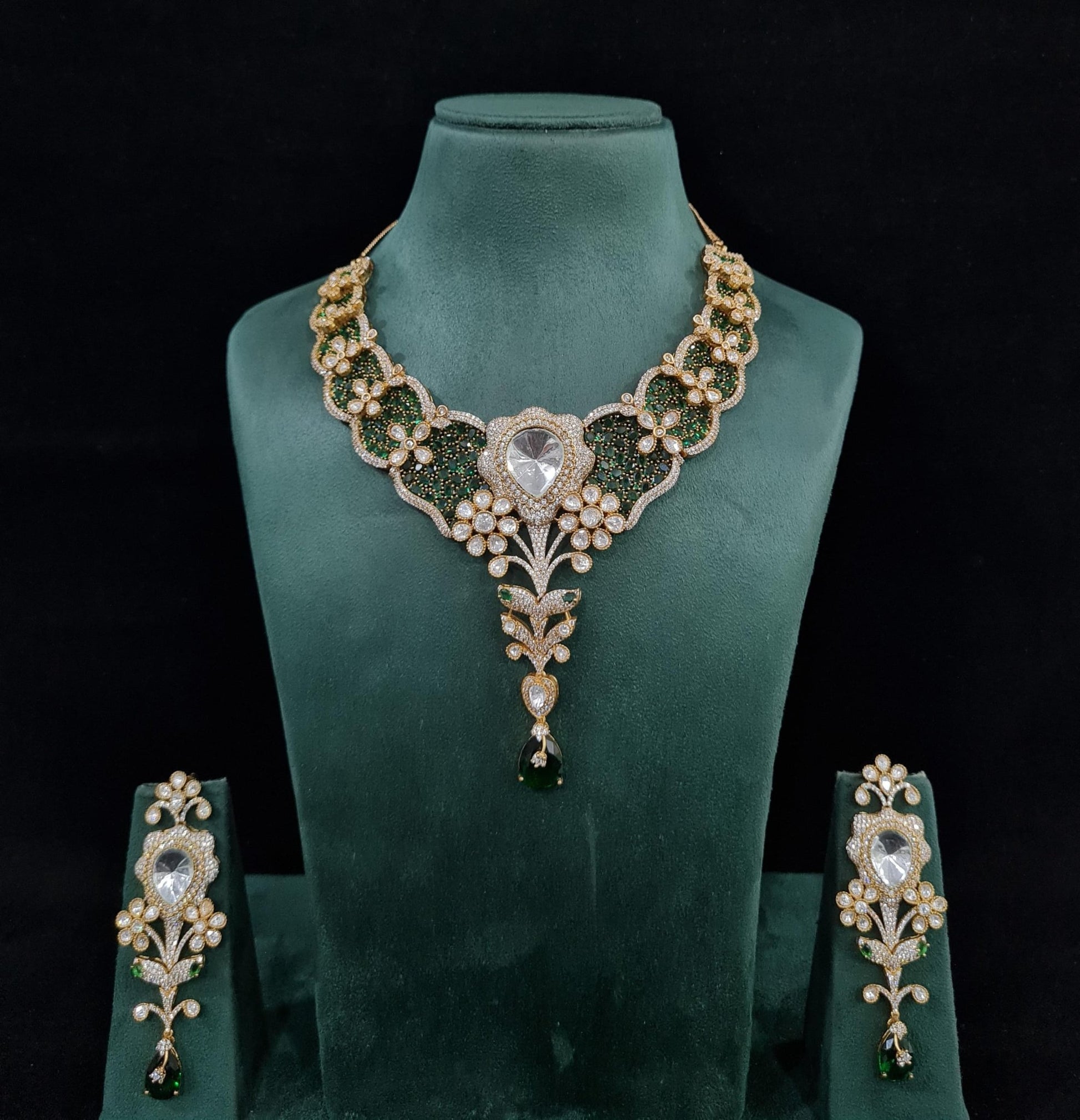 Kundan Bride set 02585 - KRISHNA'S SWETA JEWELLERY