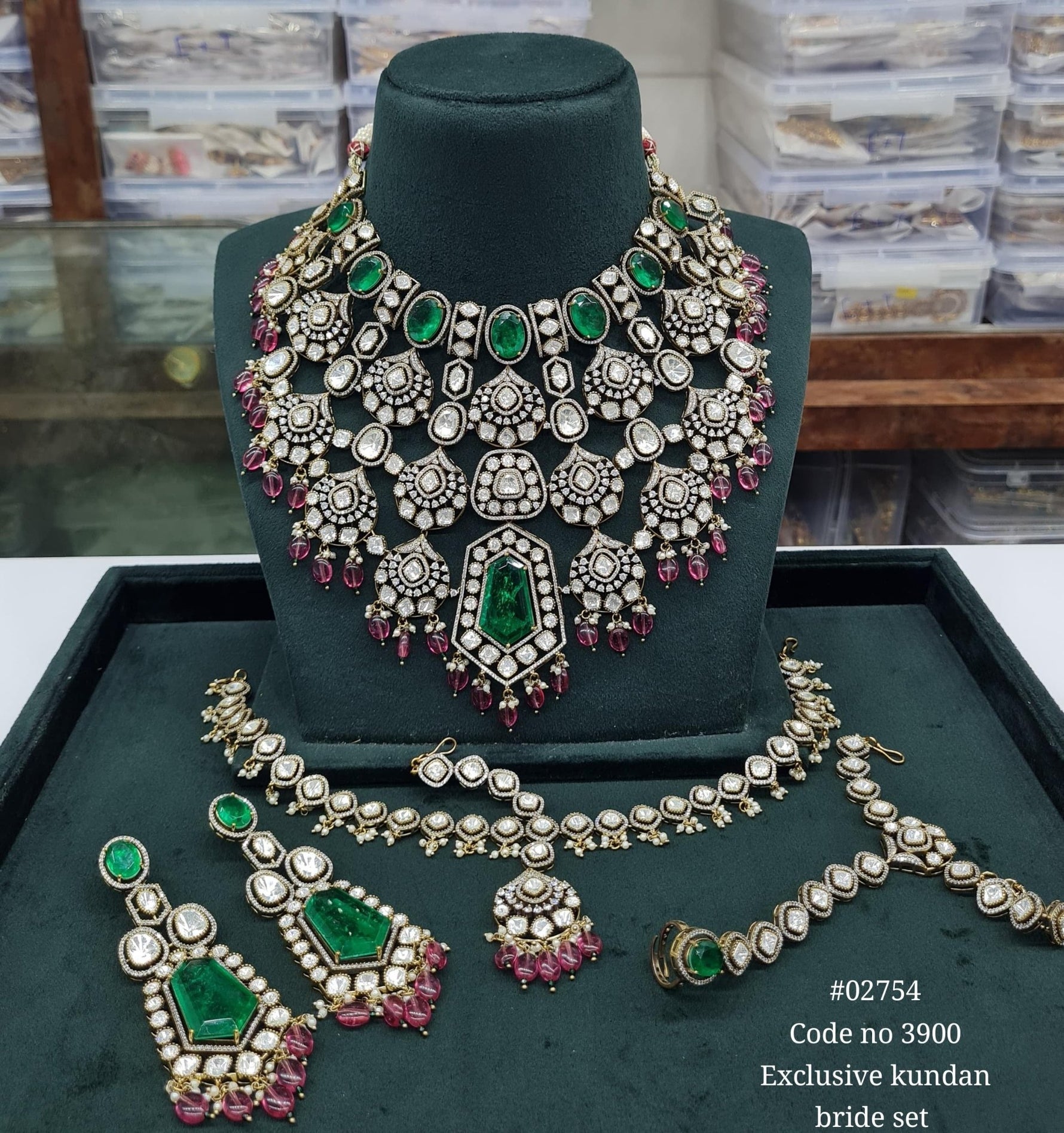 Kundan bride set 02754 - KRISHNA'S SWETA JEWELLERY