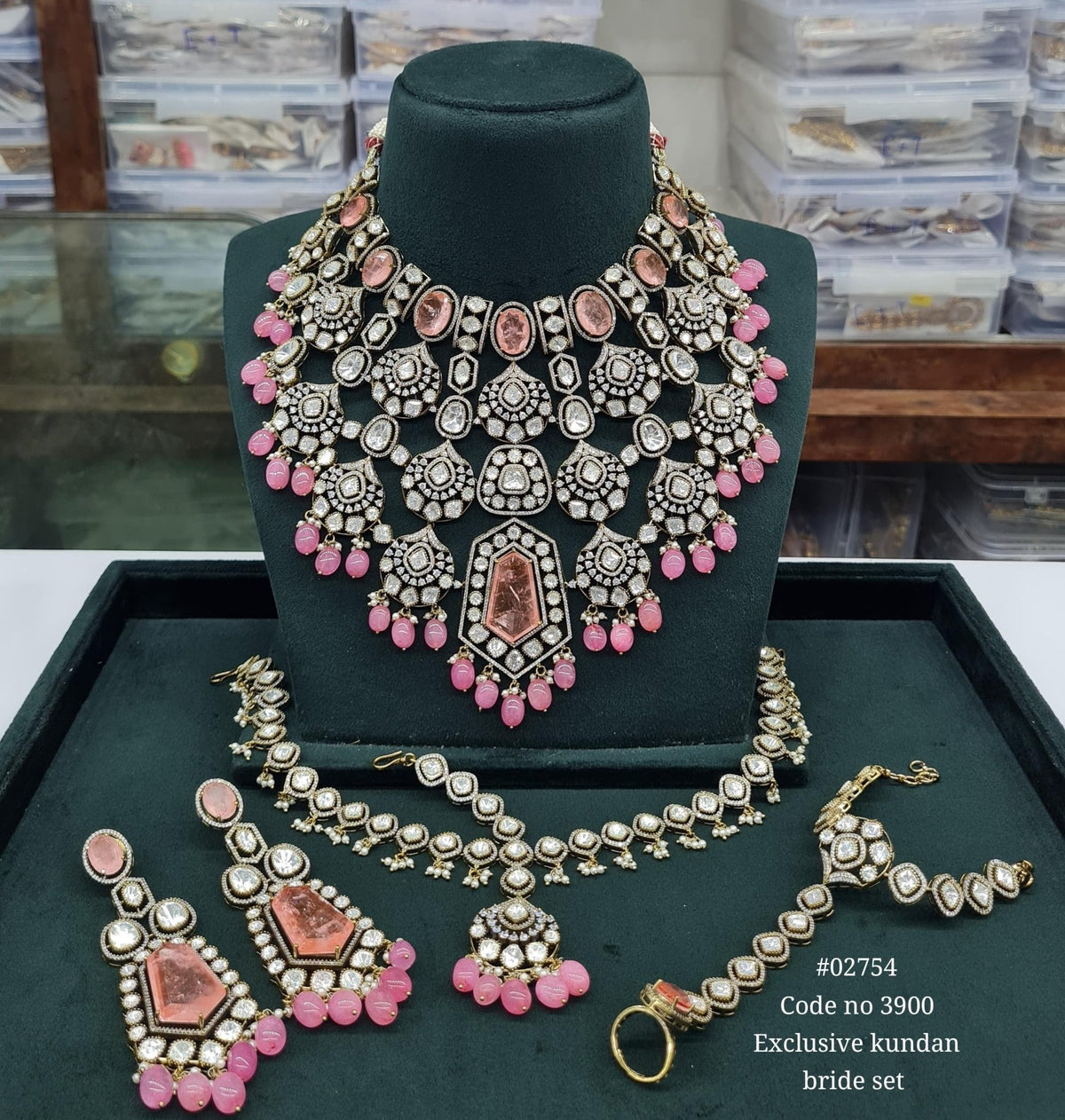 Kundan bride set 02754 - KRISHNA'S SWETA JEWELLERY