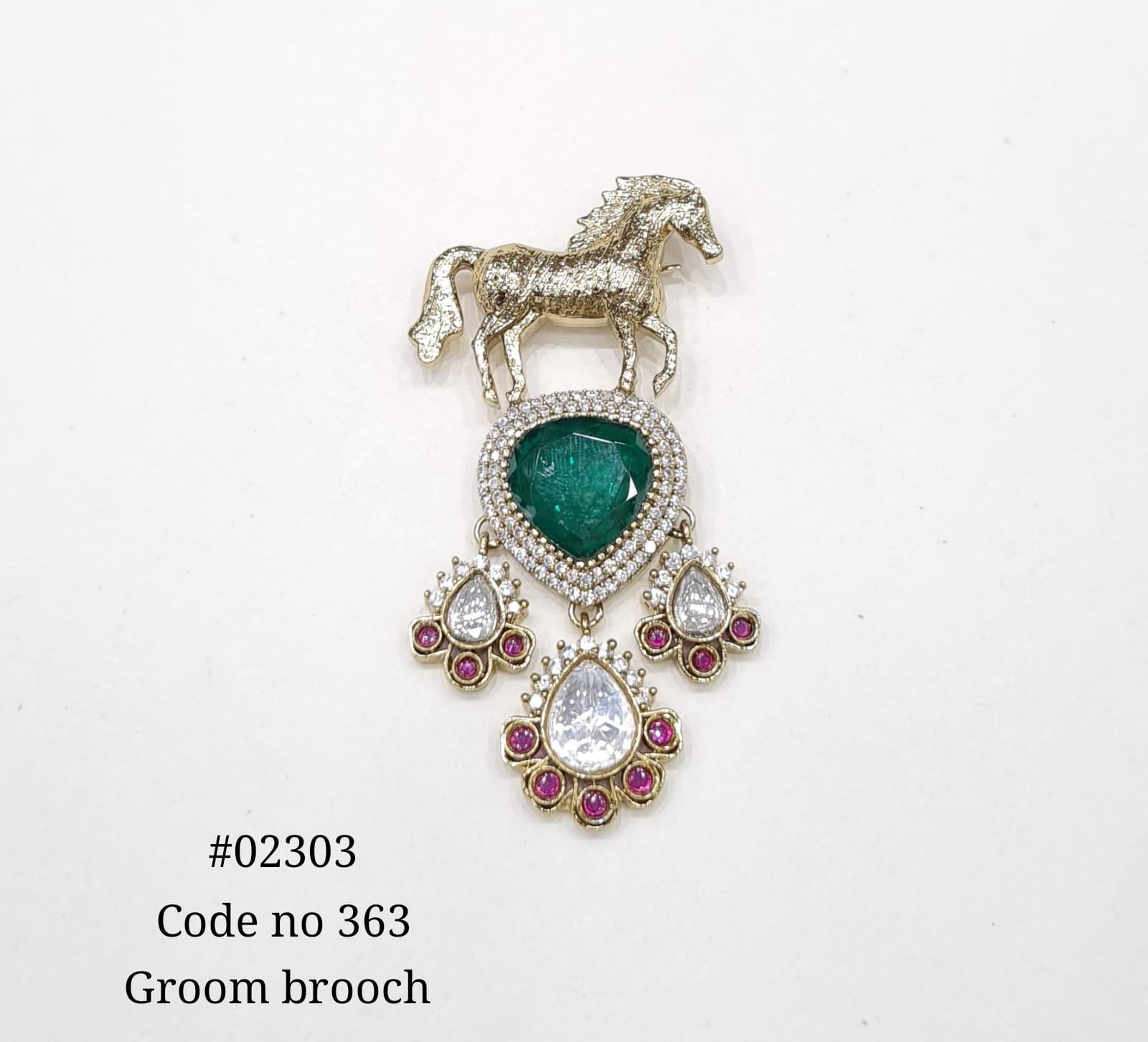 Kundan Brooch 02303 - KRISHNA'S SWETA JEWELLERY