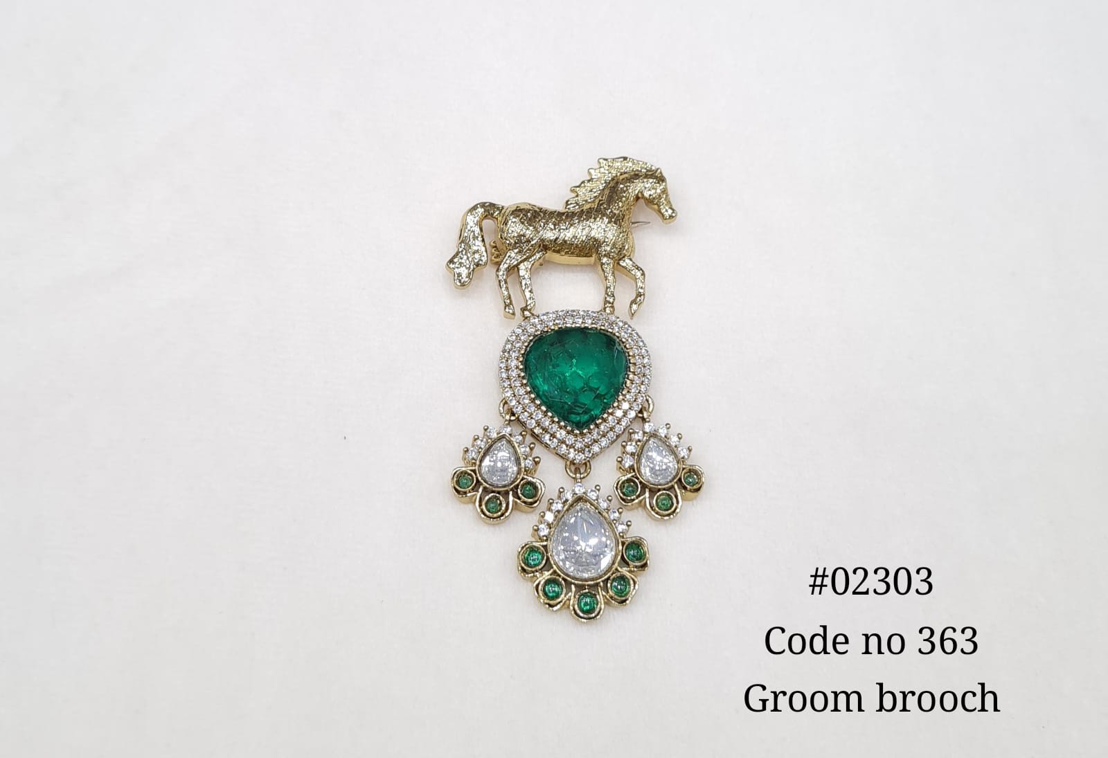 Kundan Brooch 02303 - KRISHNA'S SWETA JEWELLERY