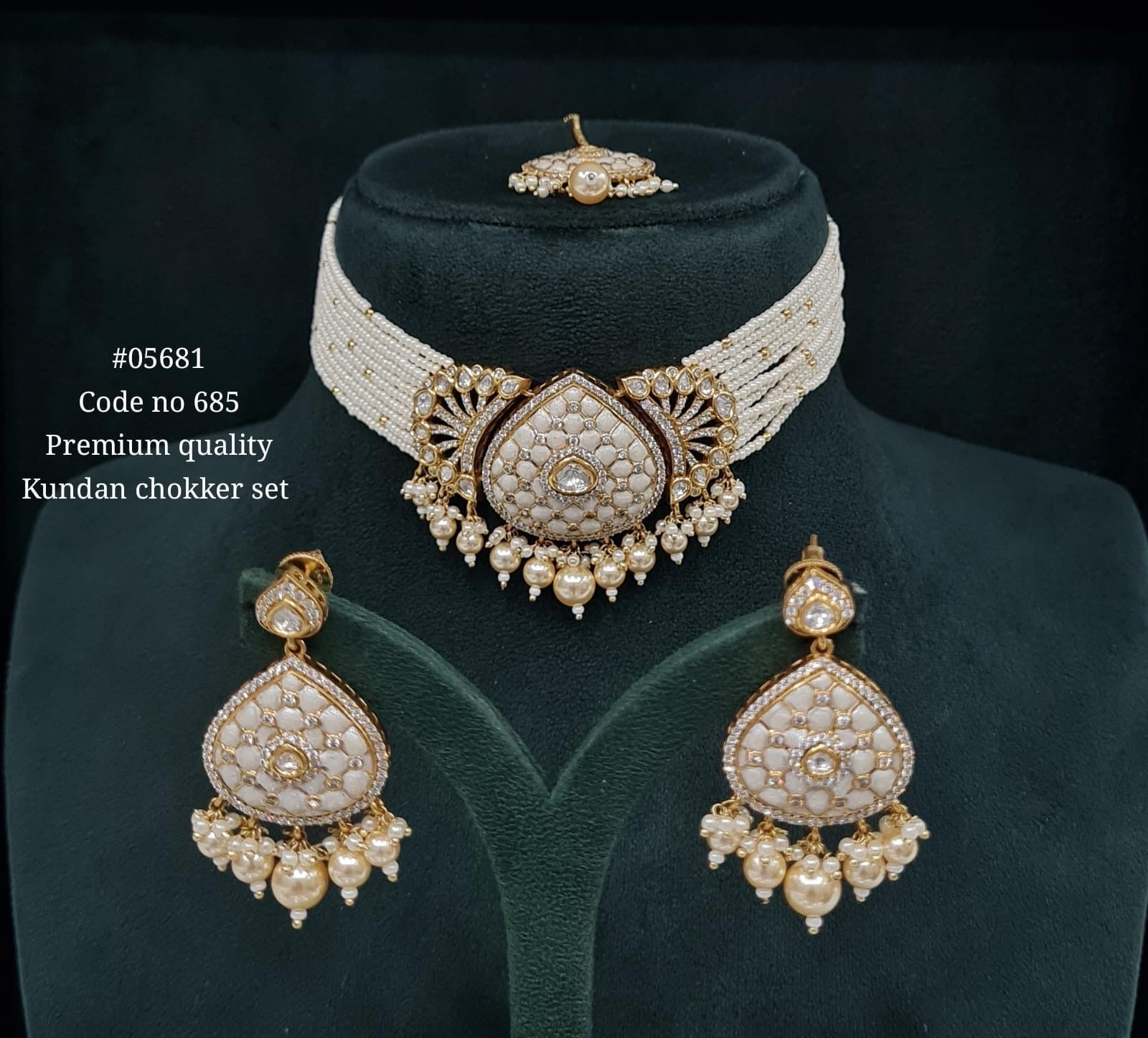 Kundan Choker 05681 - KRISHNA'S SWETA JEWELLERY