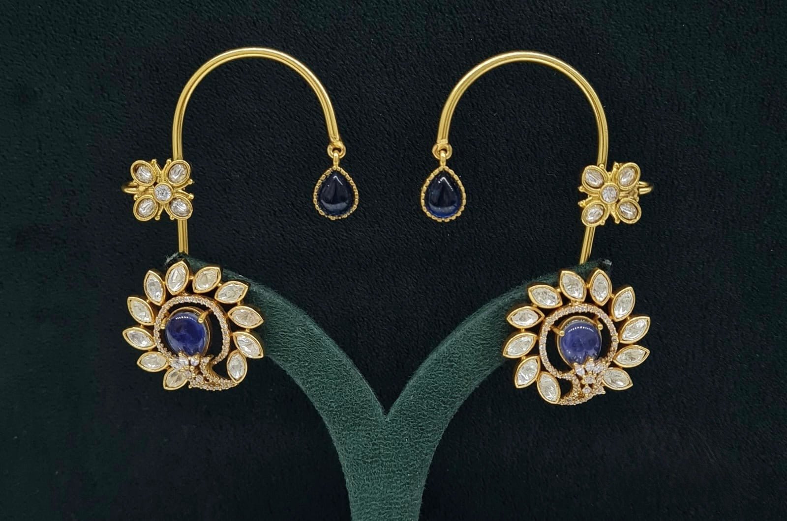 Kundan Earcuff 07567 - KRISHNA'S SWETA JEWELLERY