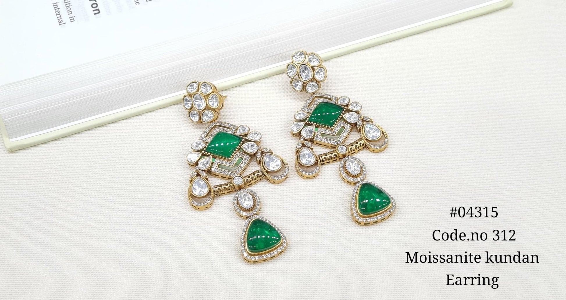 Kundan Earring 04315 - KRISHNA'S SWETA JEWELLERY