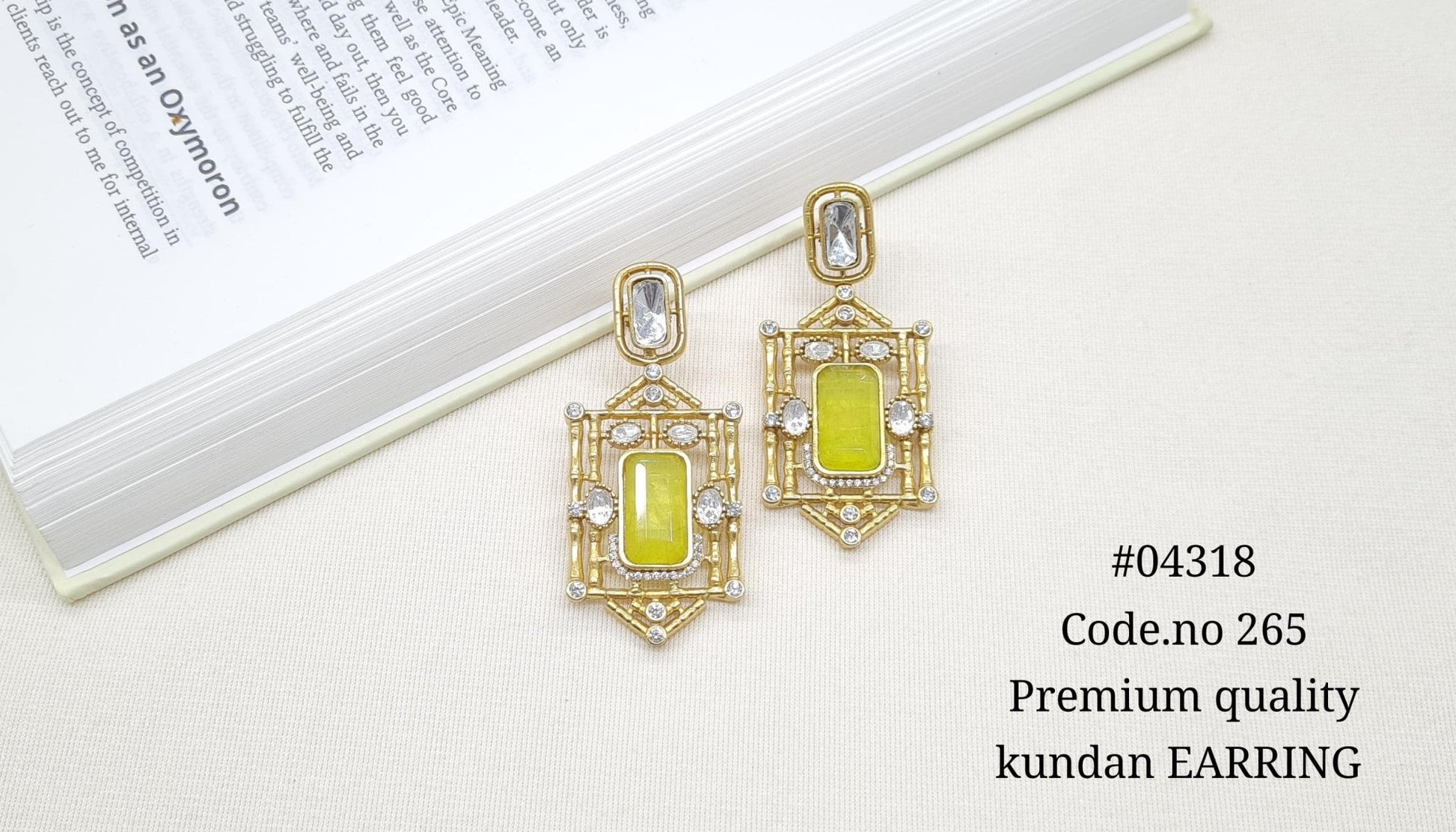 Kundan Earring 04318 - KRISHNA'S SWETA JEWELLERY