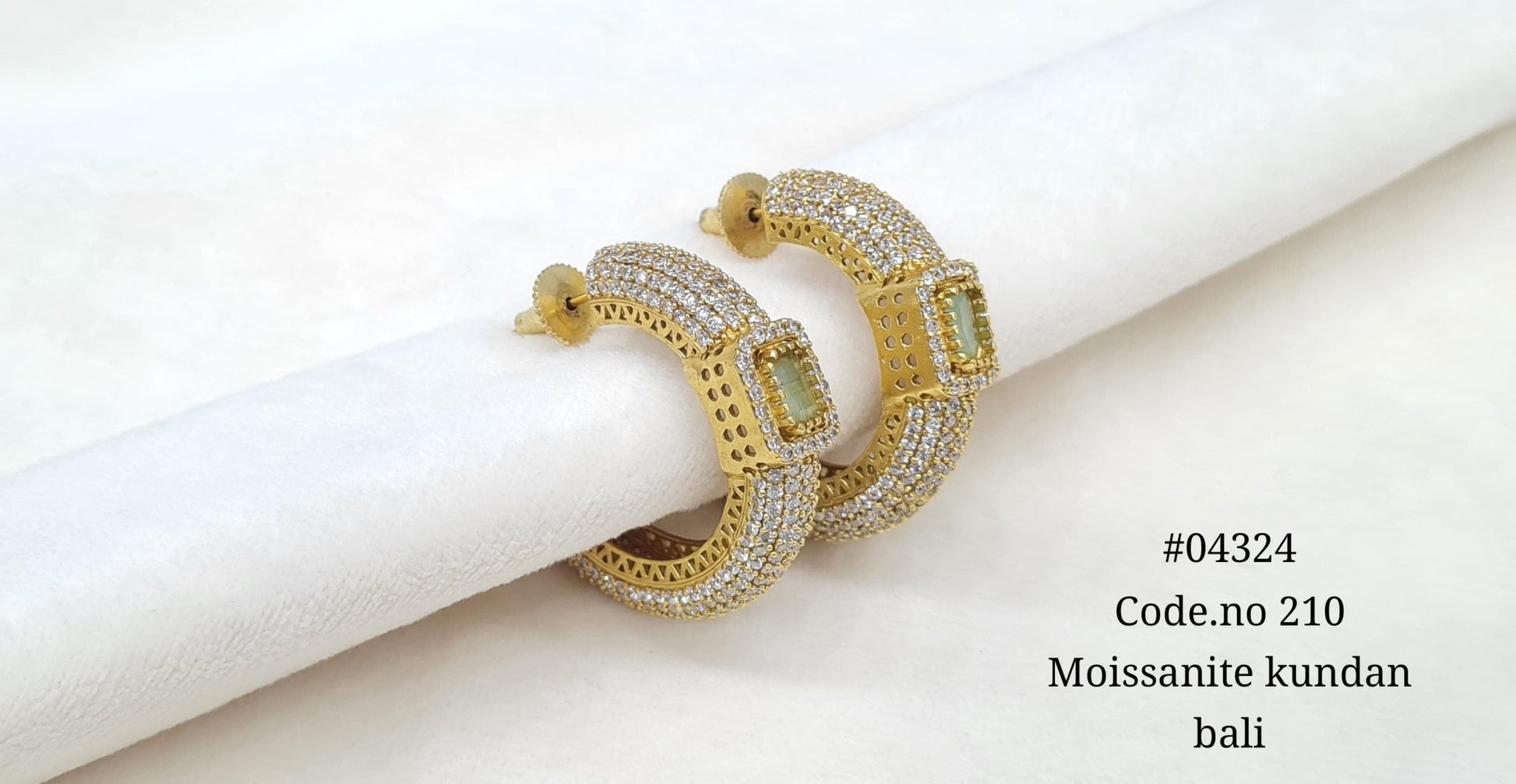 Kundan Earring 04324 - KRISHNA'S SWETA JEWELLERY