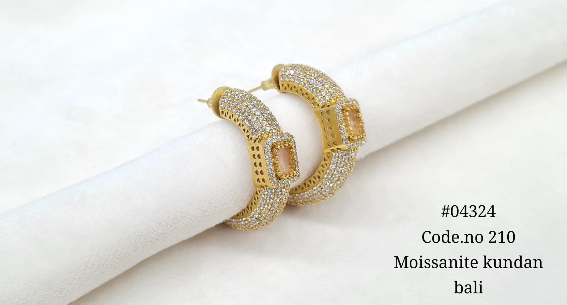 Kundan Earring 04324 - KRISHNA'S SWETA JEWELLERY