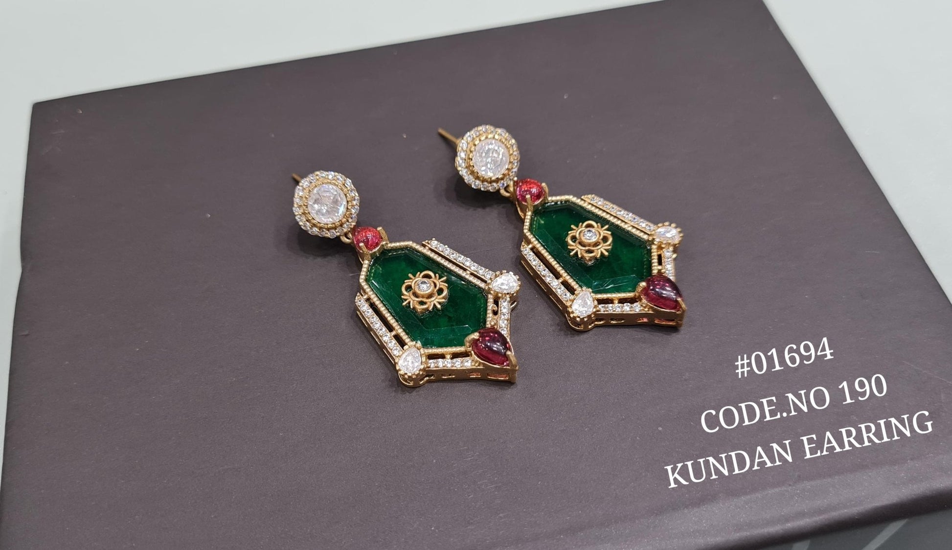 Kundan earrings 01694 - KRISHNA'S SWETA JEWELLERY