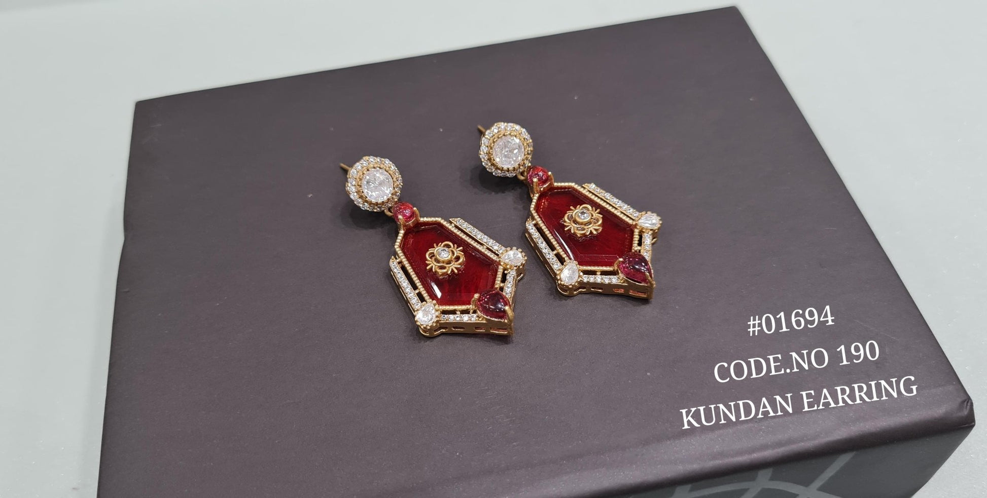 Kundan earrings 01694 - KRISHNA'S SWETA JEWELLERY