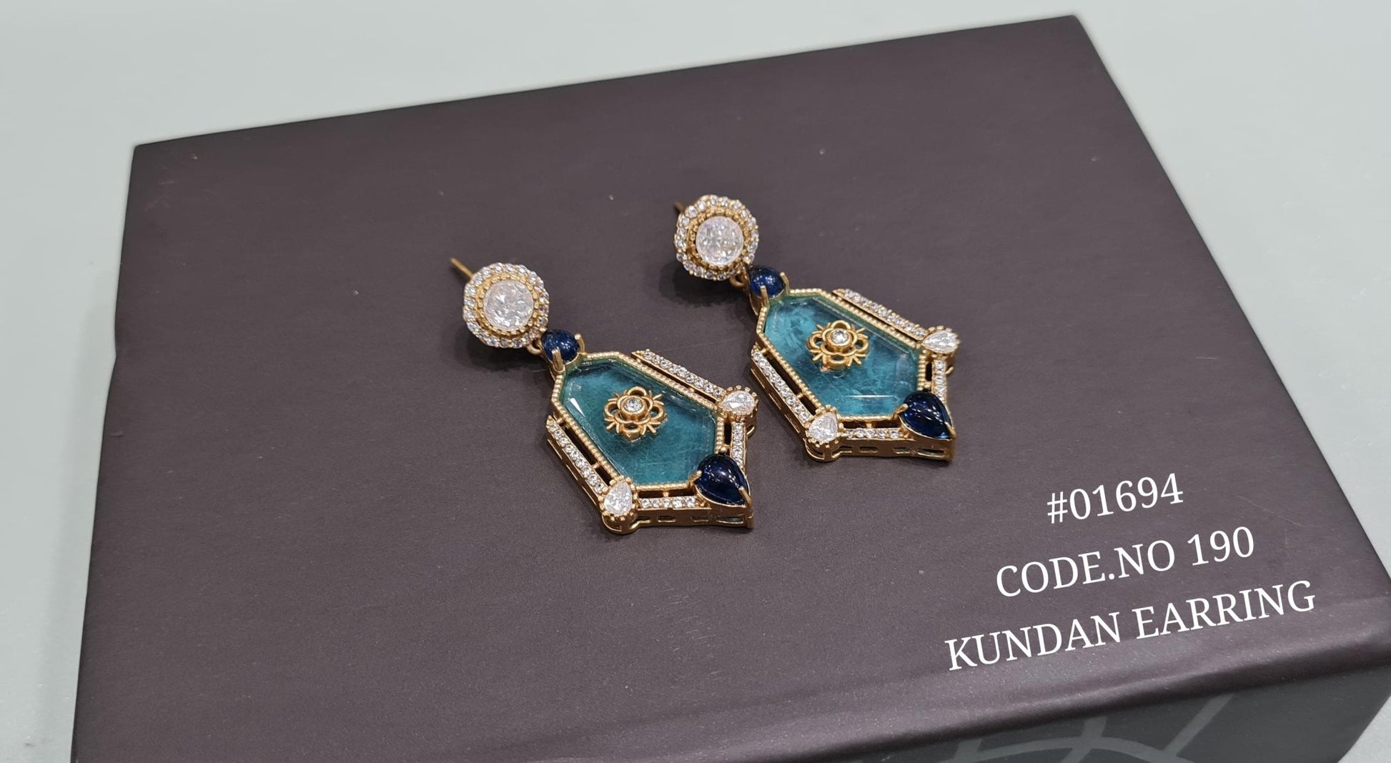 Kundan earrings 01694 - KRISHNA'S SWETA JEWELLERY