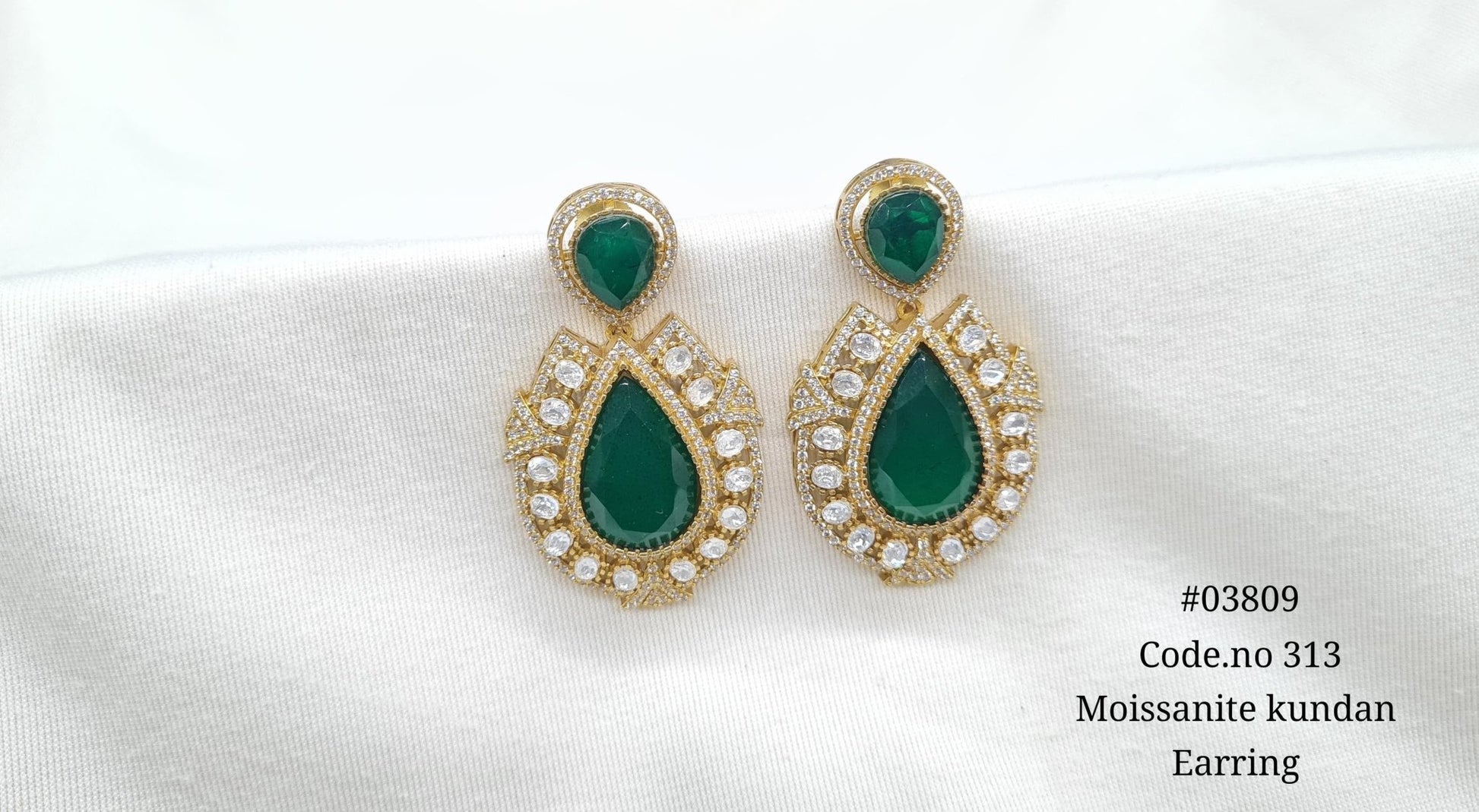 Kundan Earrings 03809 - KRISHNA'S SWETA JEWELLERY