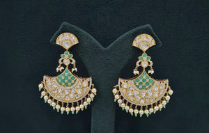 Kundan Earrings 07602 - KRISHNA'S SWETA JEWELLERY