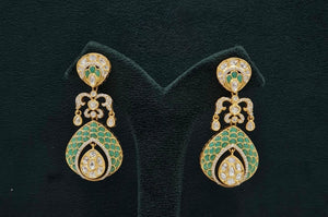 Kundan Earrings 07604 - KRISHNA'S SWETA JEWELLERY