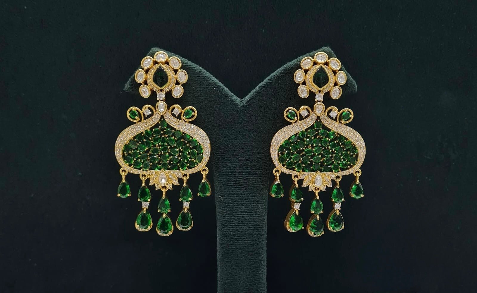 Kundan Earrings 08202 - KRISHNA'S SWETA JEWELLERY