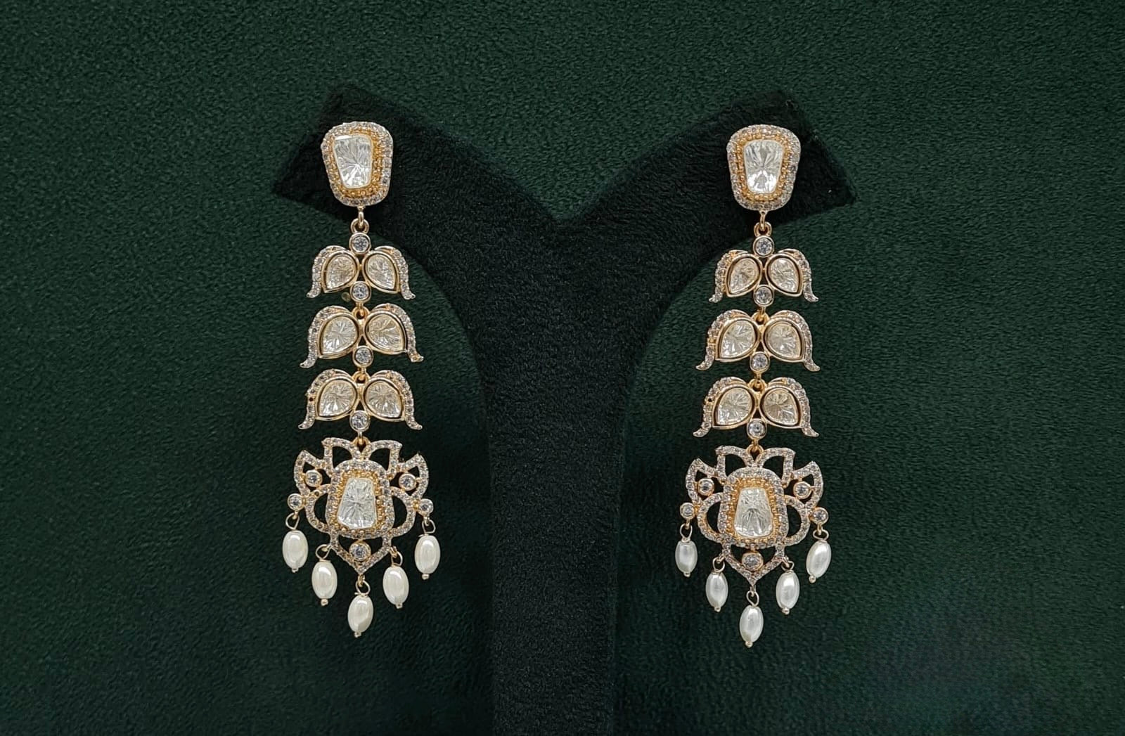 Kundan Earrings 09675 - KRISHNA'S SWETA JEWELLERY