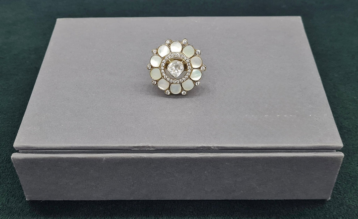 Kundan Fingerring 05828 - KRISHNA'S SWETA JEWELLERY