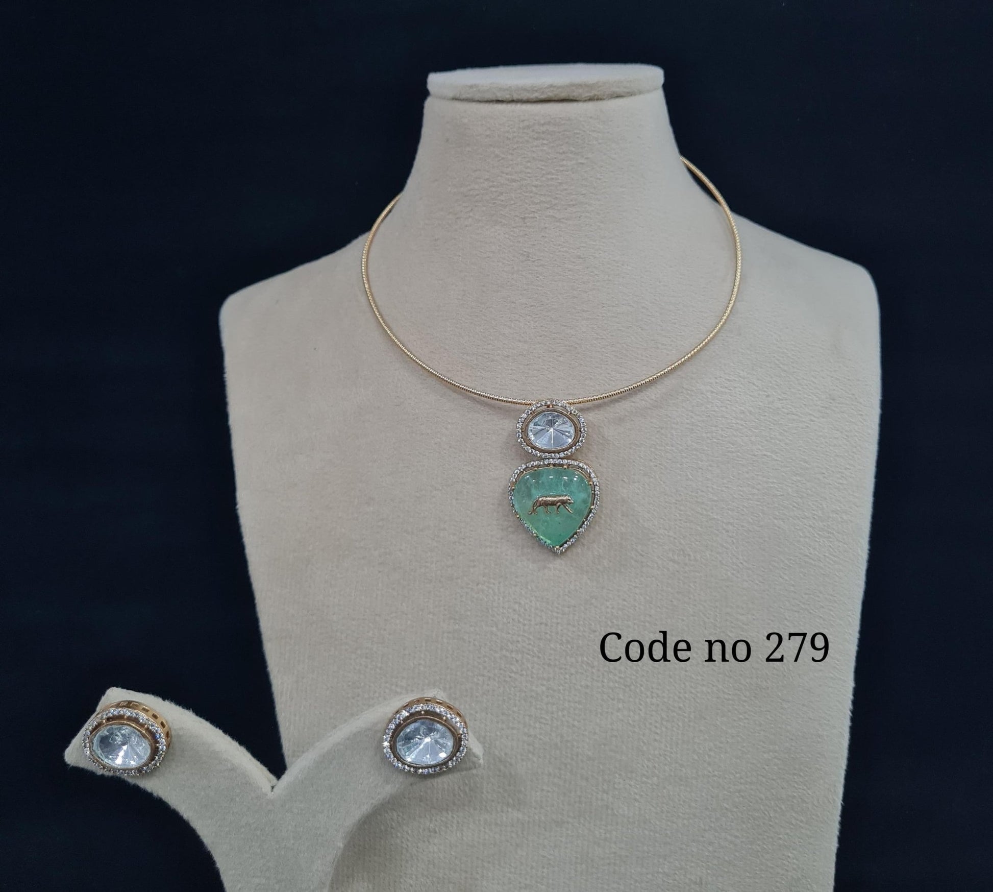 Kundan Hasli 00109 - KRISHNA'S SWETA JEWELLERY