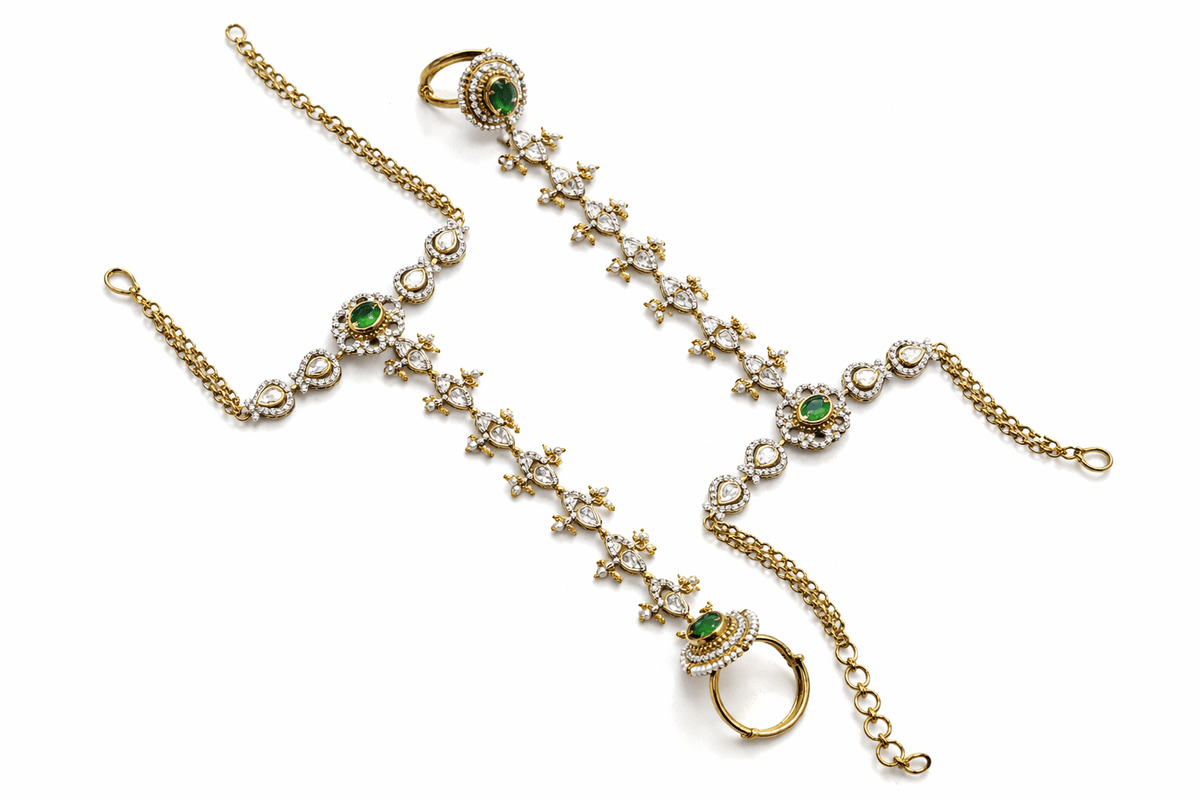 Kundan Hathpan 01372 - KRISHNA'S SWETA JEWELLERY