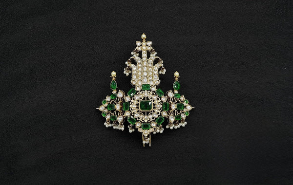 Kundan Kalgi 10329 - KRISHNA'S SWETA JEWELLERY