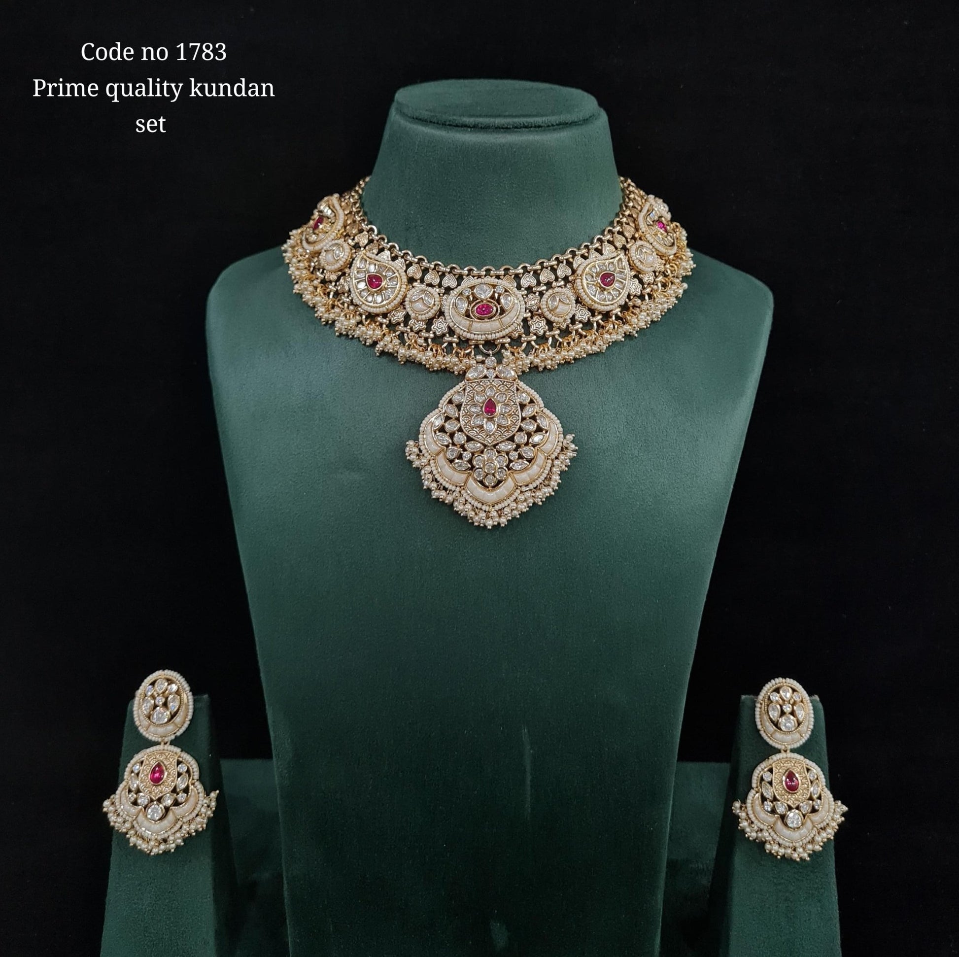 Kundan Necklace 01278 - KRISHNA'S SWETA JEWELLERY