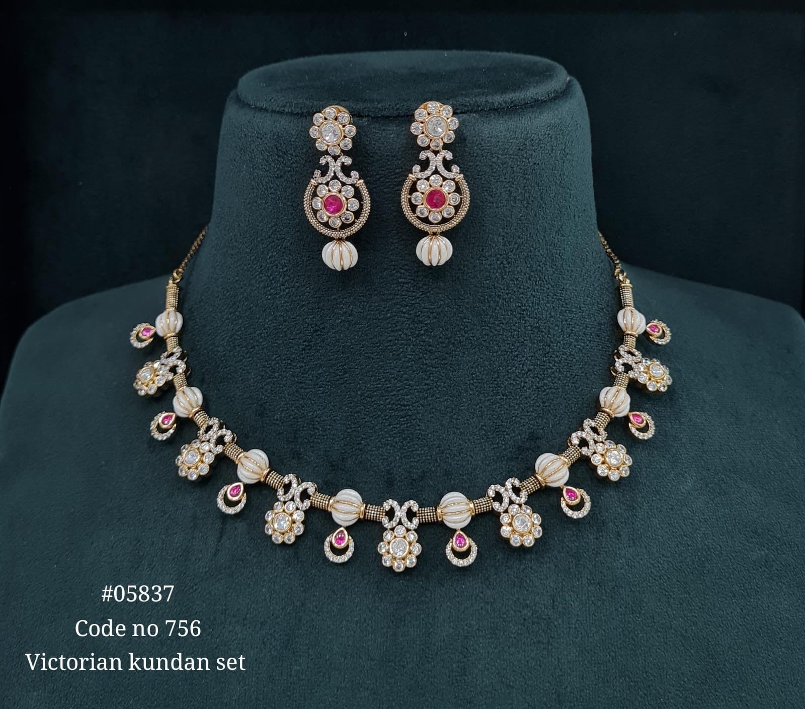 Kundan Necklace 05837 - KRISHNA'S SWETA JEWELLERY