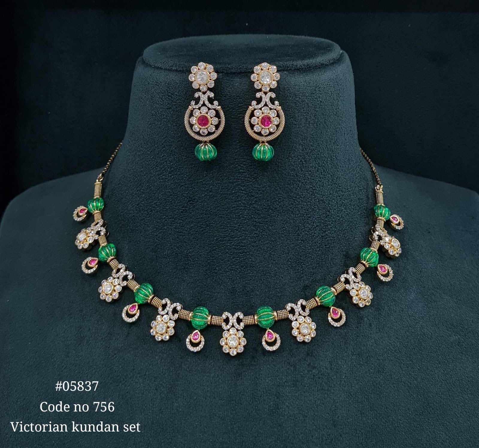 Kundan Necklace 05837 - KRISHNA'S SWETA JEWELLERY