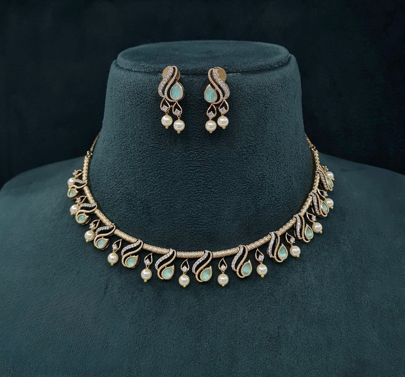 Kundan Necklace 06215 - KRISHNA'S SWETA JEWELLERY