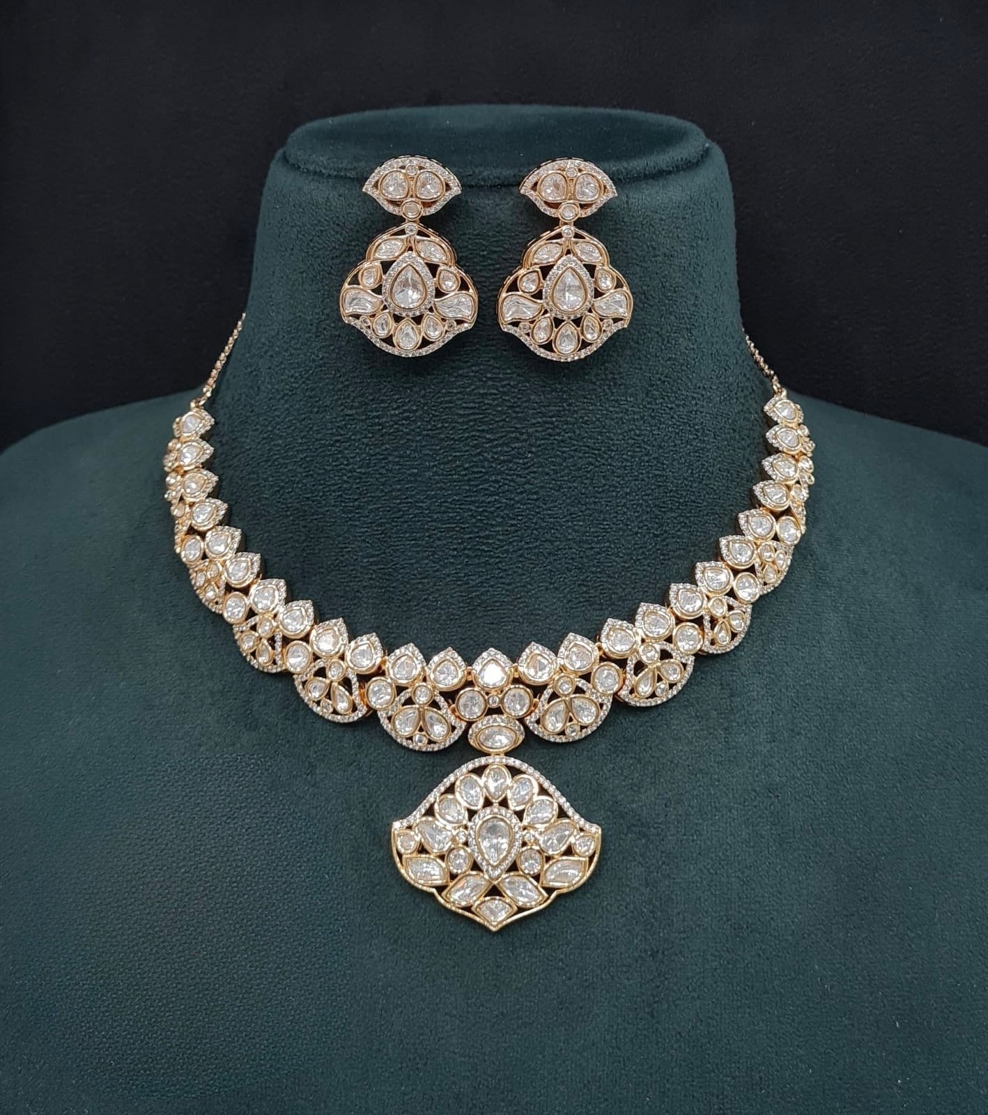Kundan Necklace 08861 - KRISHNA'S SWETA JEWELLERY