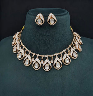 Kundan Necklace 08946 - KRISHNA'S SWETA JEWELLERY