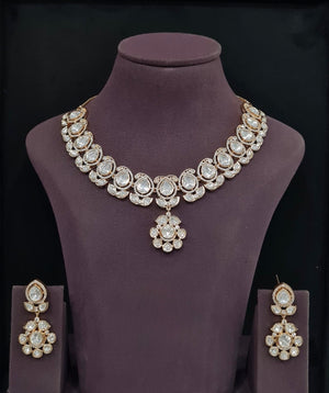 Kundan Necklace 11197 - KRISHNA'S SWETA JEWELLERY