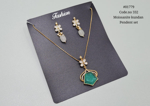 Kundan pendant 01779 - KRISHNA'S SWETA JEWELLERY