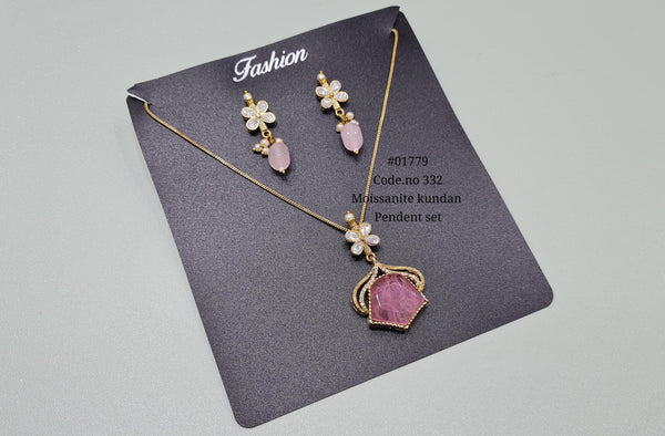 Kundan pendant 01779 - KRISHNA'S SWETA JEWELLERY