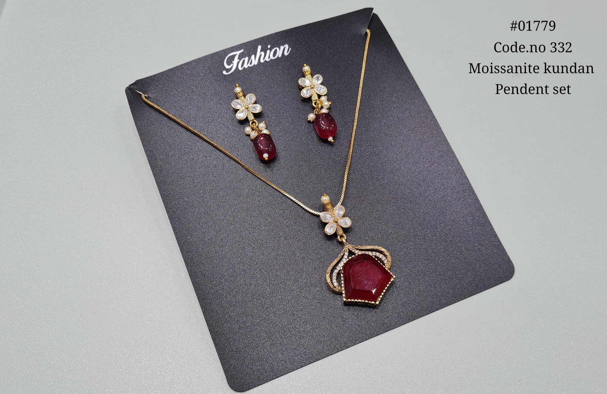 Kundan pendant 01779 - KRISHNA'S SWETA JEWELLERY